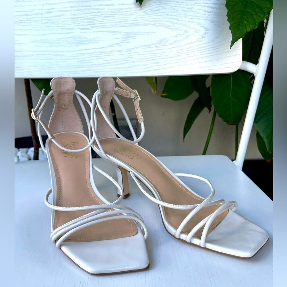 ☘️ Franco Sarto Mid-Heel Strappy sandals in White,10